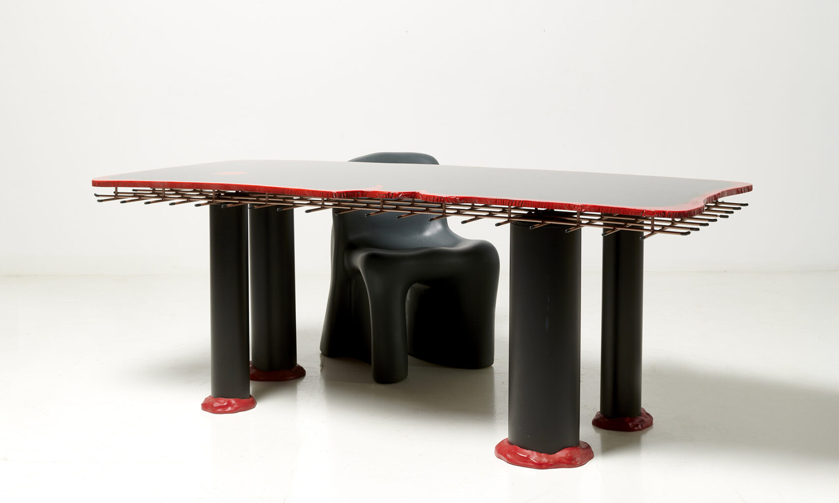 'Sansone Due' table Gaetano Pesce
