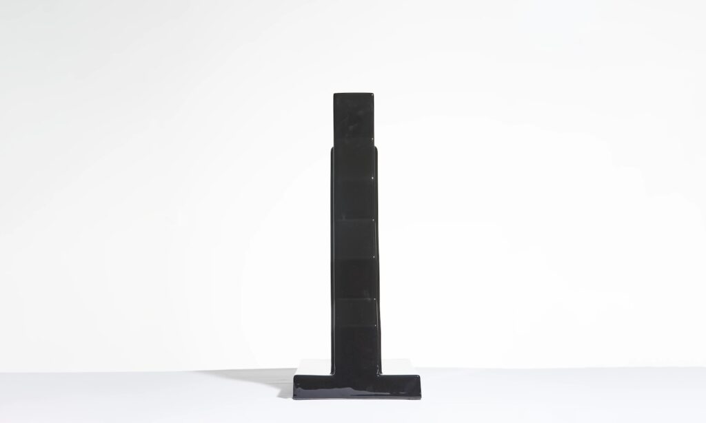 Vase Y23 Ettore Sottsass