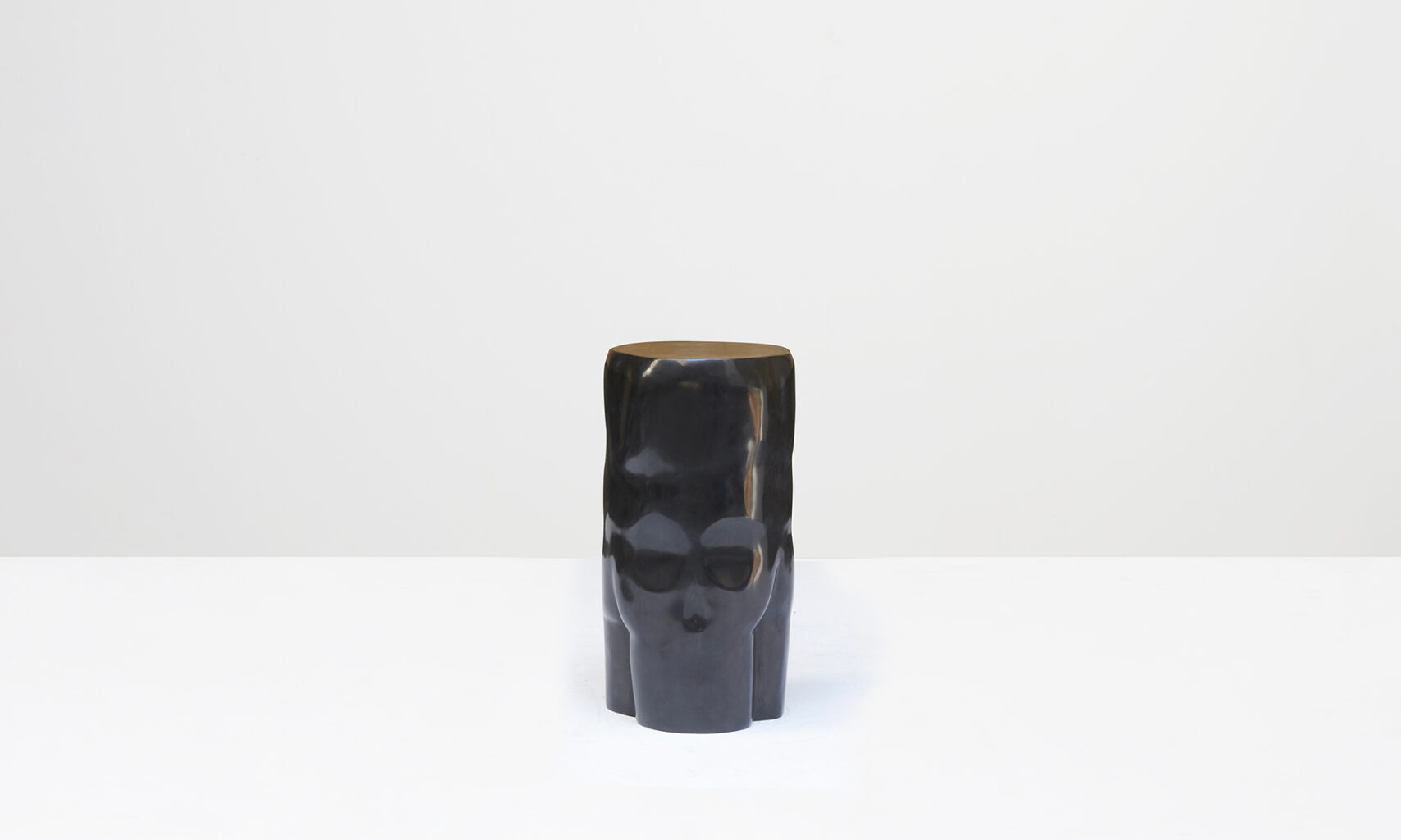 Hypnos et Thanatos stool Pucci de Rossi