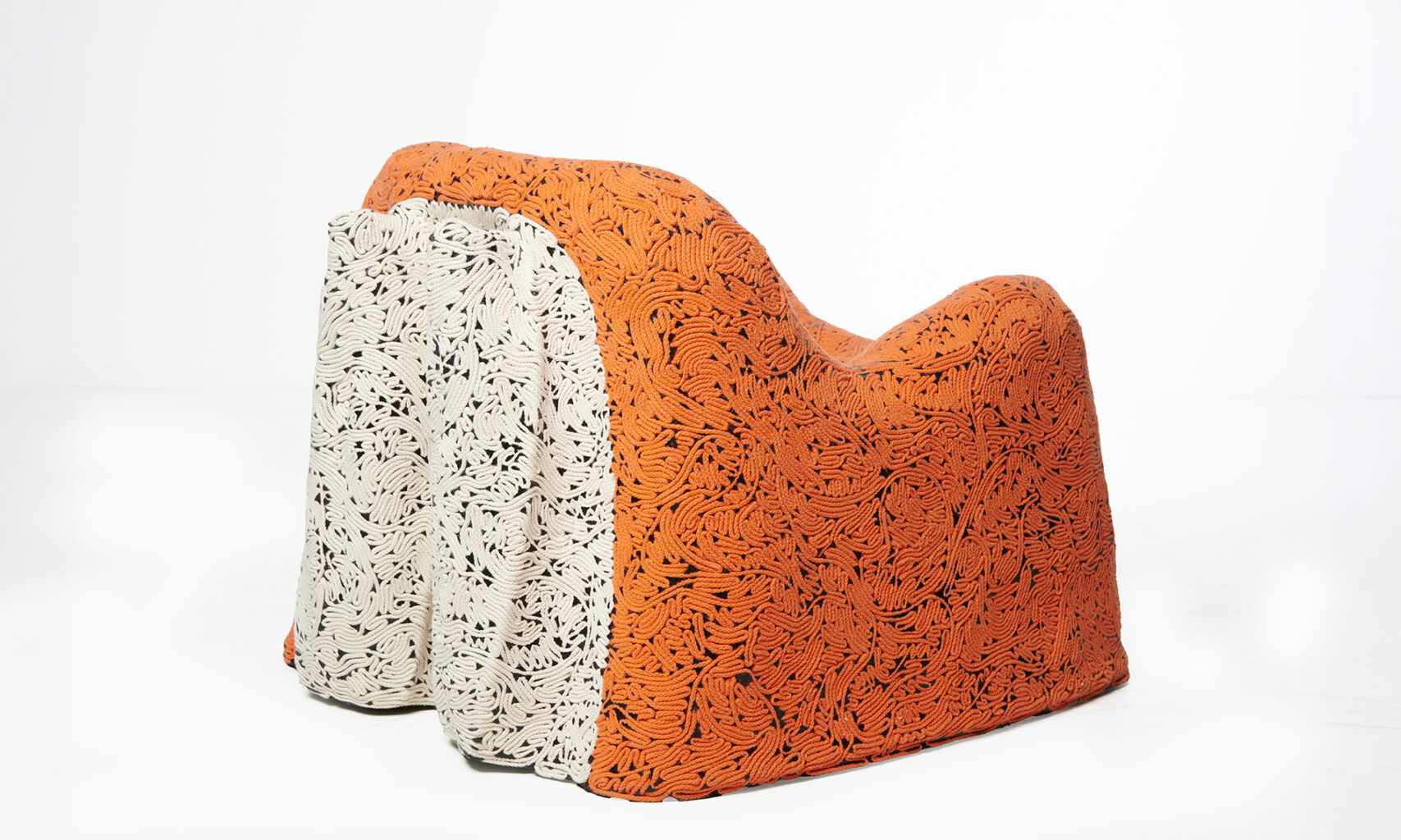 Toga armchair downtown+ Wendy Andreu